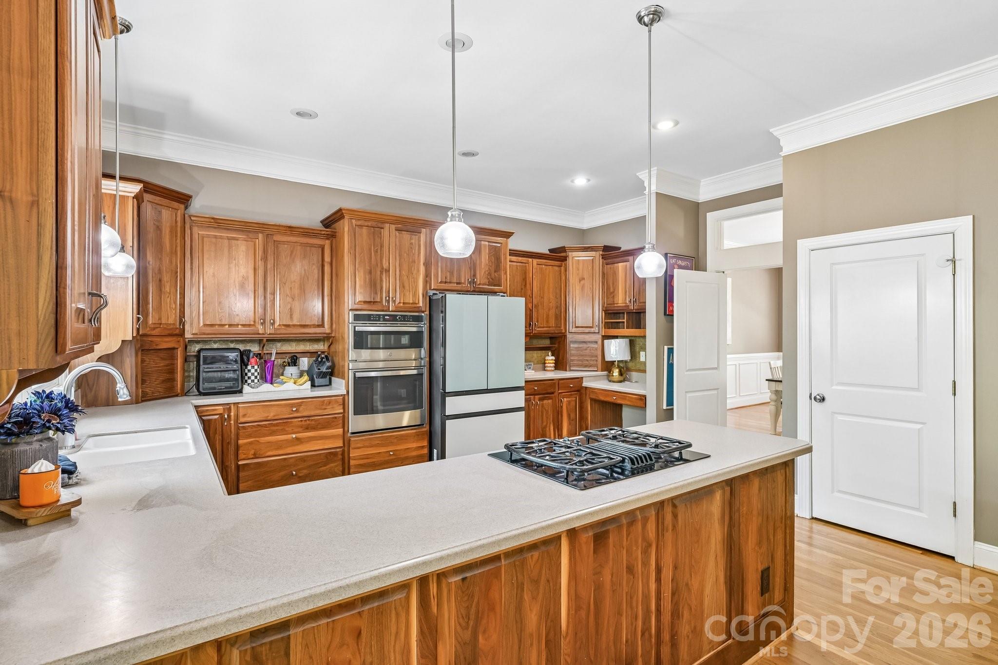 209 37th Avenue Place Property Photo 16