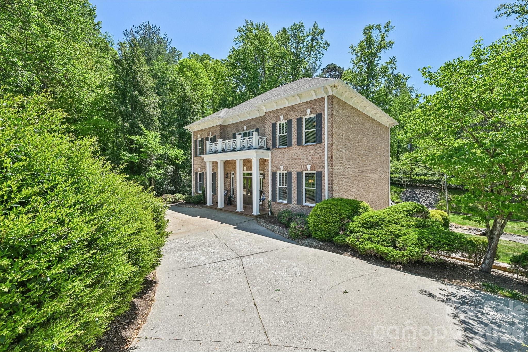 209 37th Avenue Place Property Photo 22