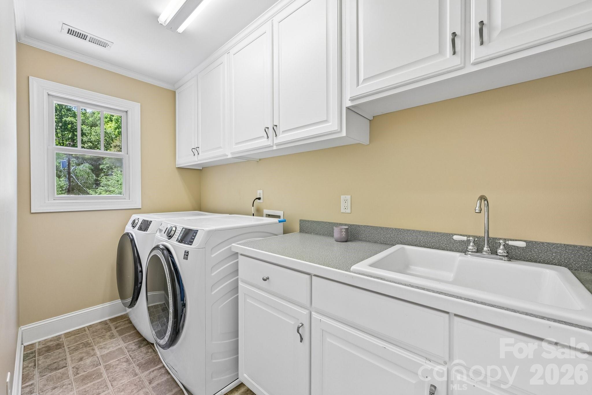 209 37th Avenue Place Property Photo 33