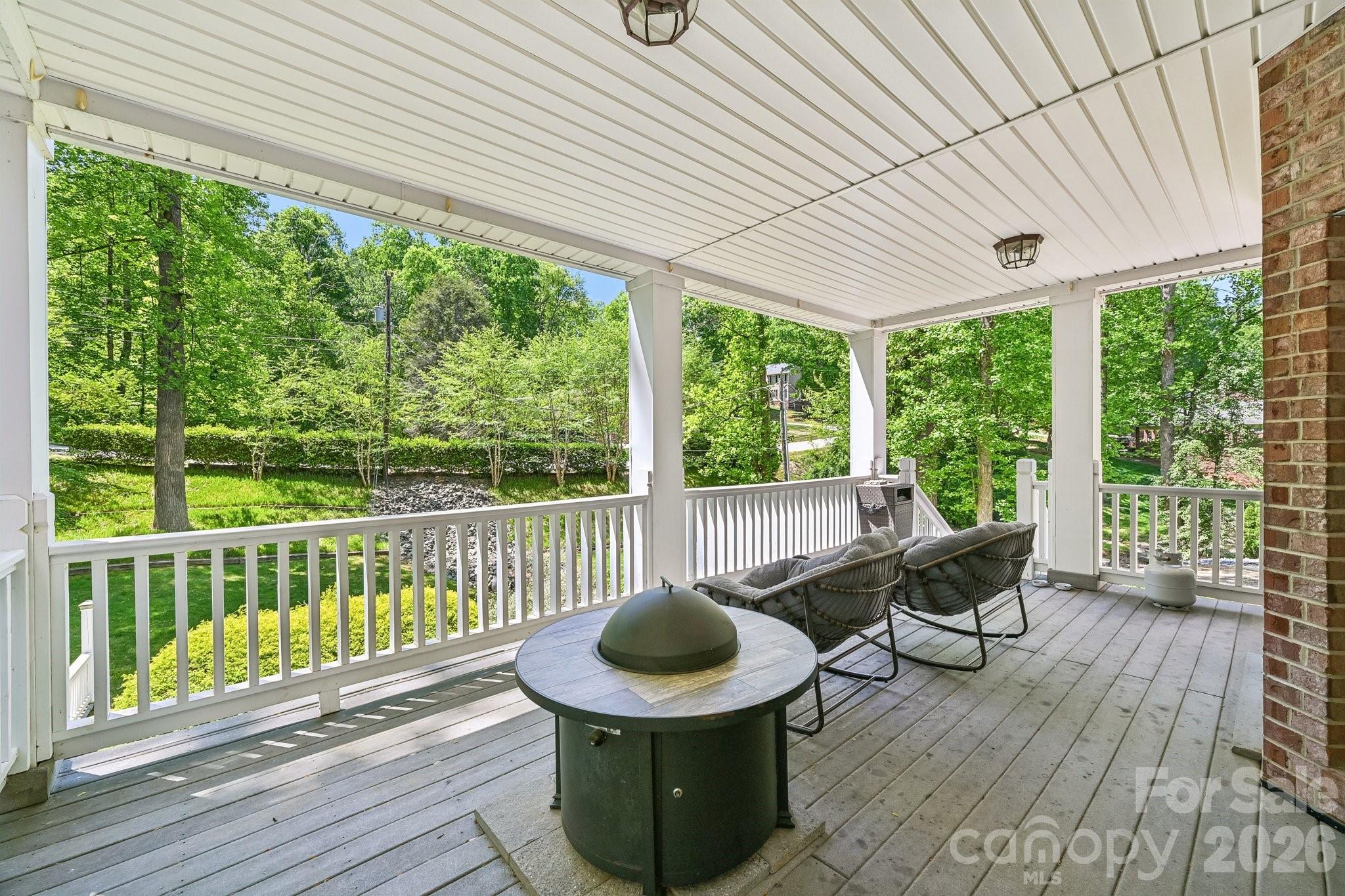 209 37th Avenue Place Property Photo 44