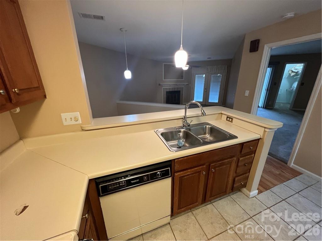 18817 Nautical Drive Property Photo 4