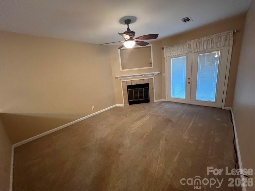 18817 Nautical Drive Property Photo 5