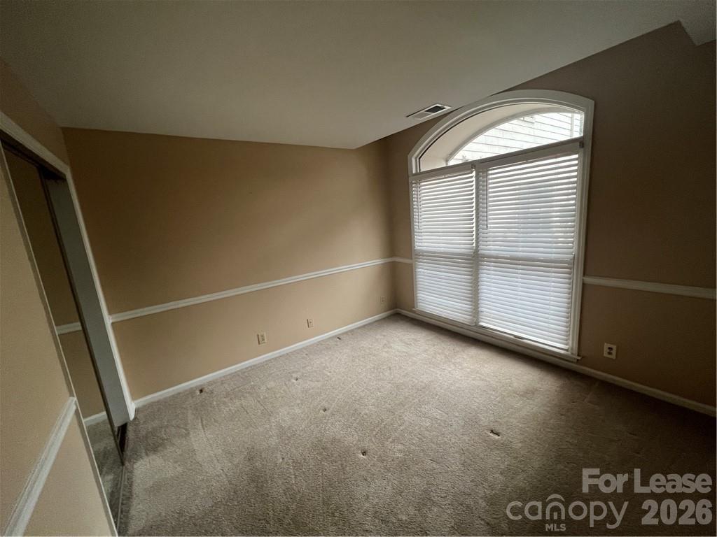 18817 Nautical Drive Property Photo 10