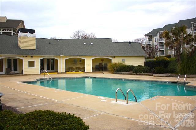 18817 Nautical Drive Property Photo 13
