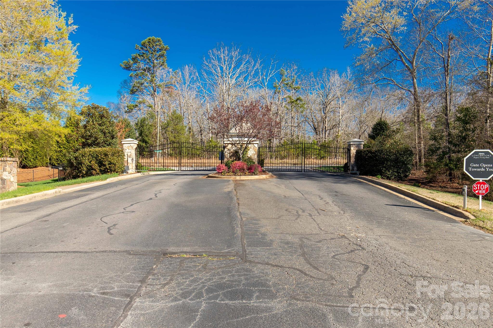 6005 Kimbrell Heights Drive Property Photo 3