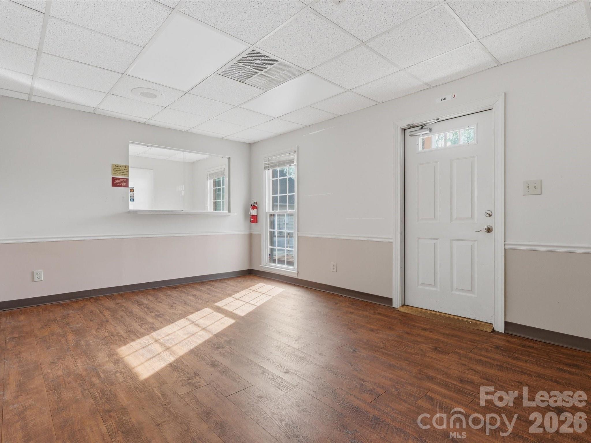 825 Majestic Court Property Photo 5