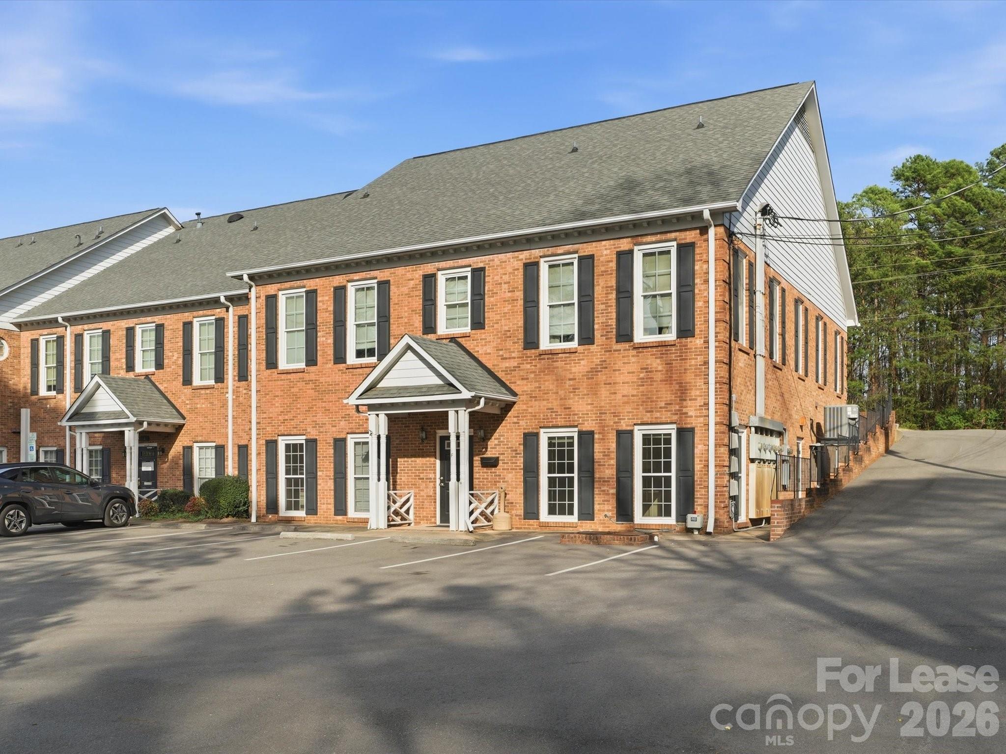 825 Majestic Court Property Photo 29
