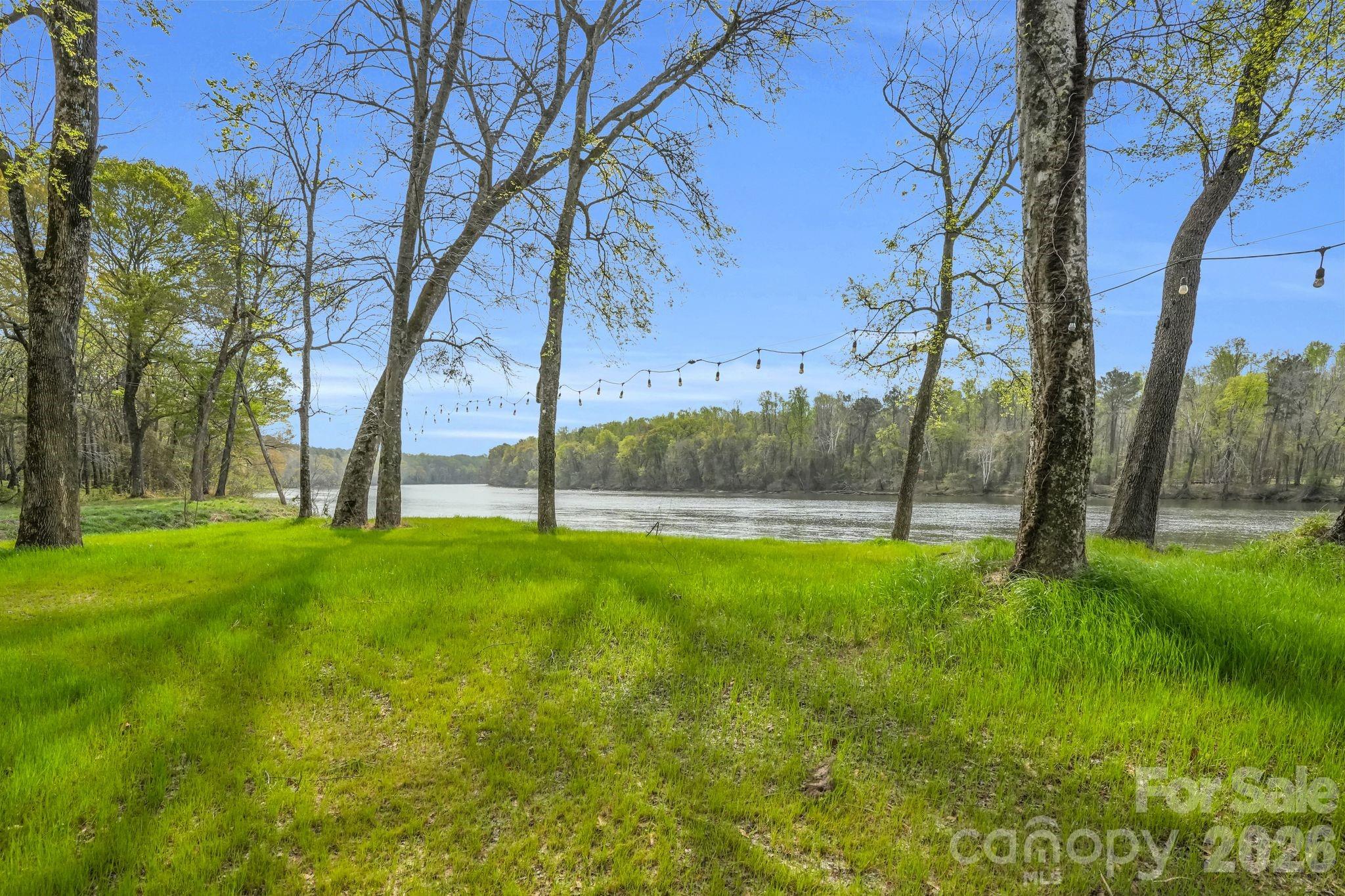 312 Old Hickory Court Property Photo 3
