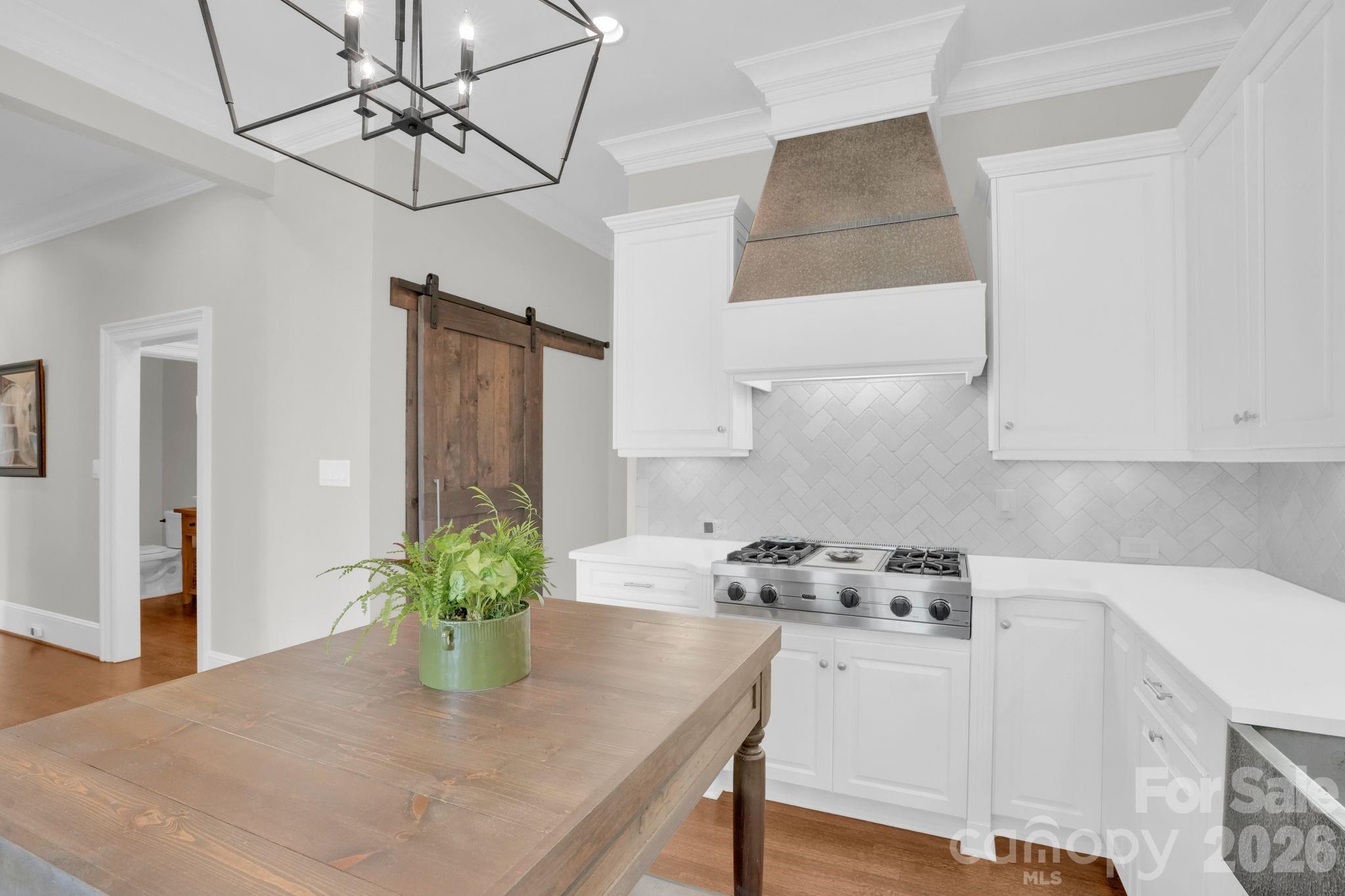 312 Old Hickory Court Property Photo 16