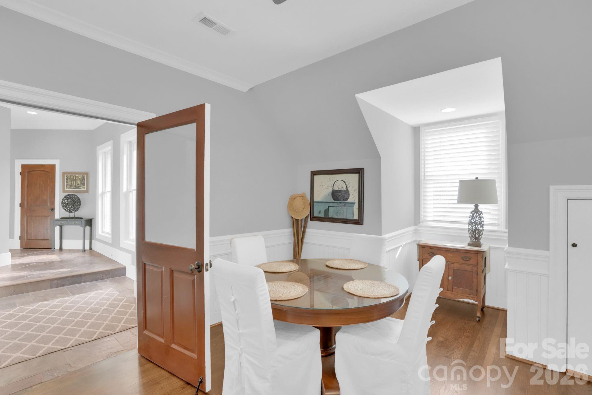 312 Old Hickory Court Property Photo 27