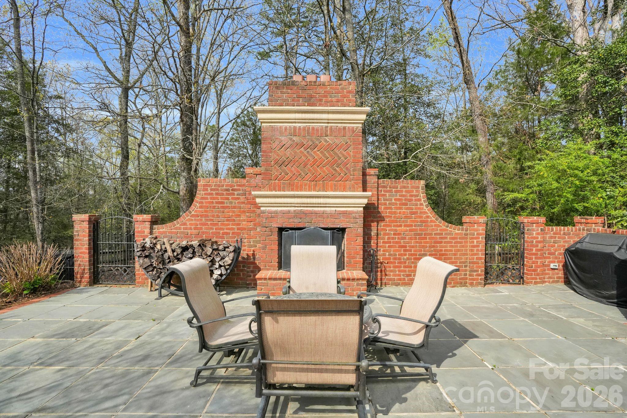 312 Old Hickory Court Property Photo 40