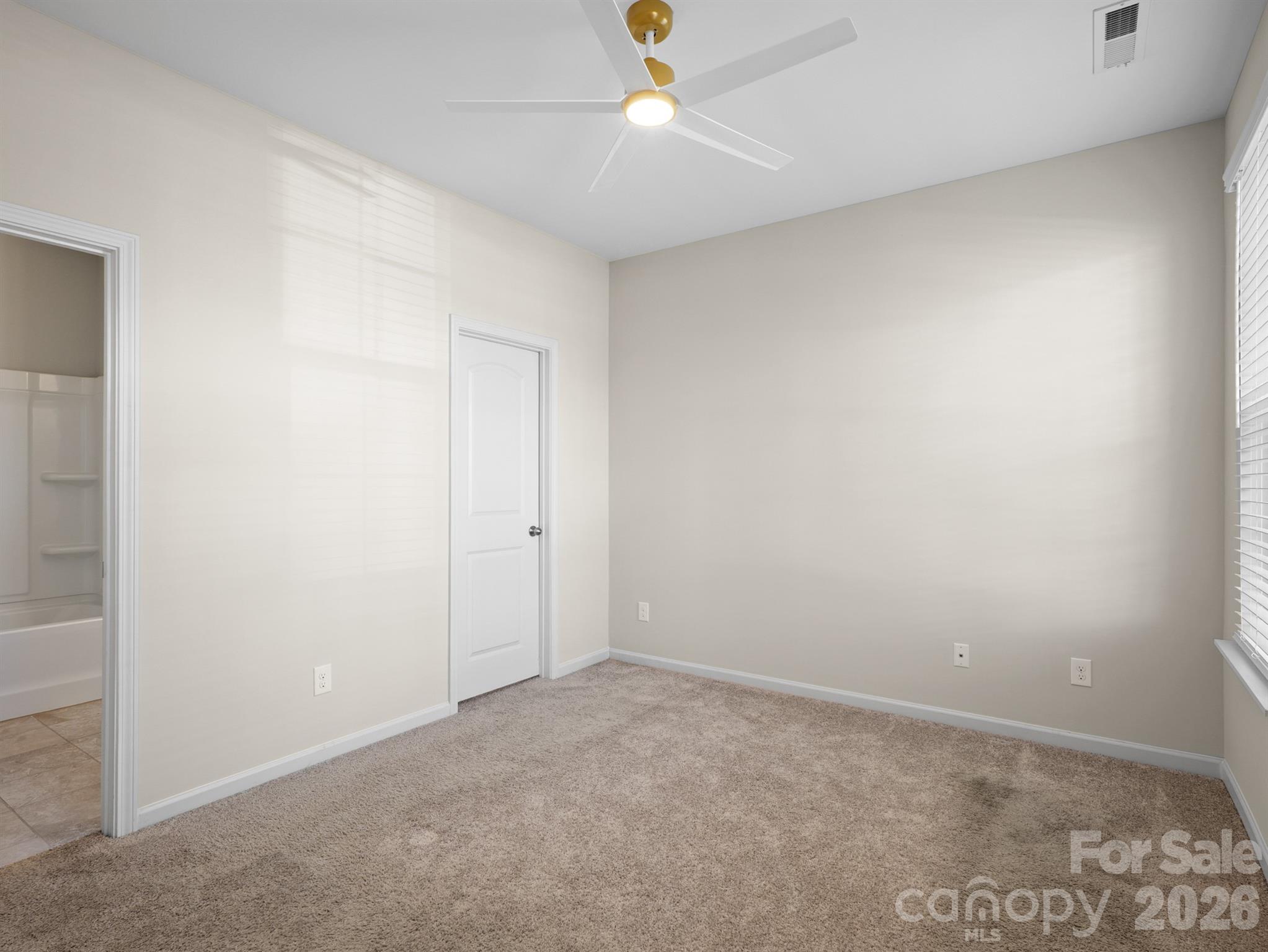 1112 Doveridge Street Property Photo 5