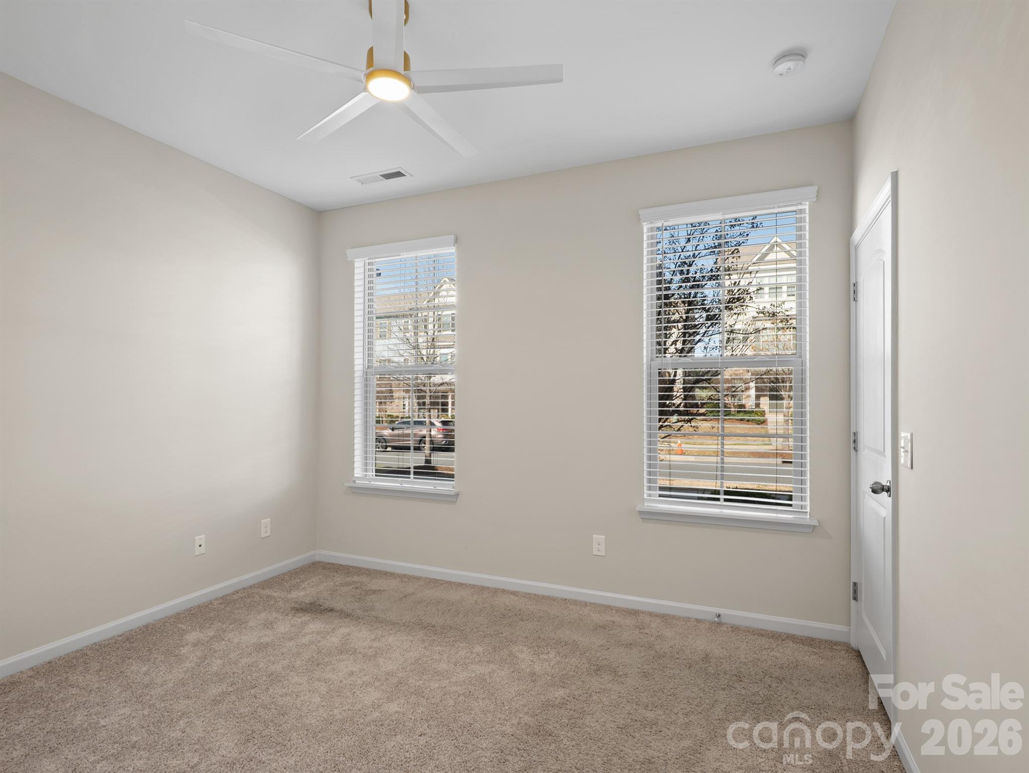 1112 Doveridge Street Property Photo 6