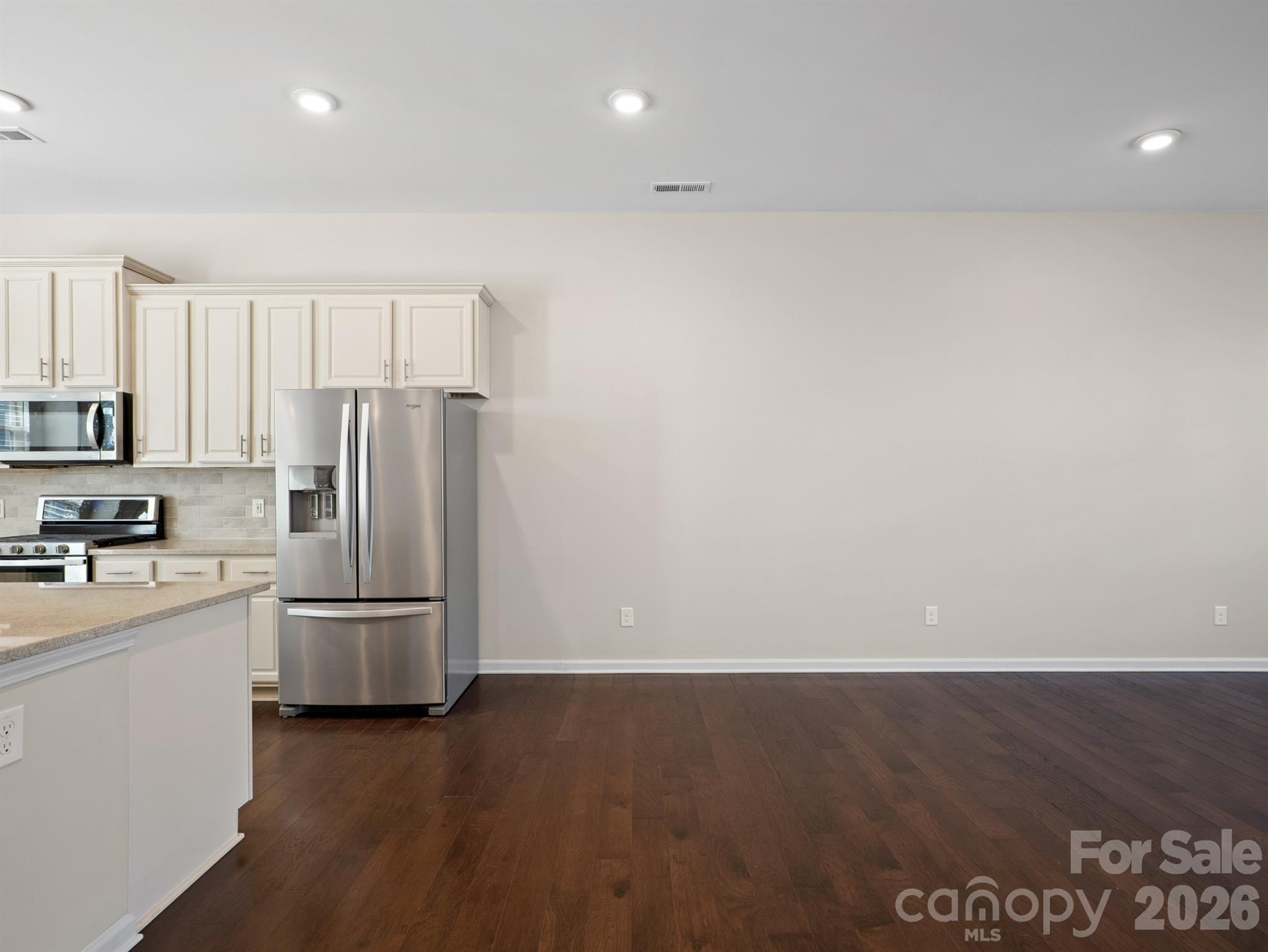 1112 Doveridge Street Property Photo 11