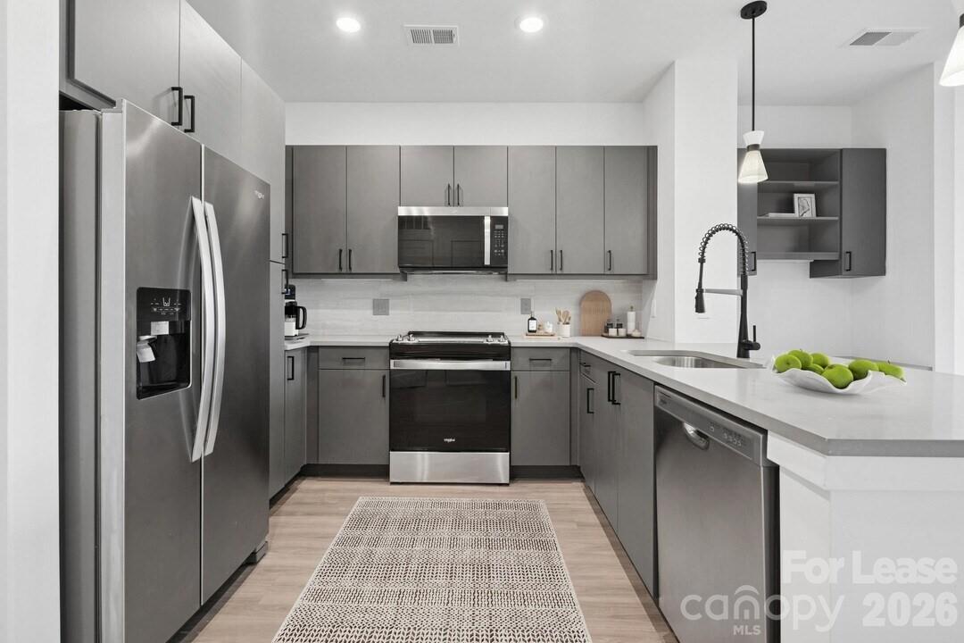 2222 N Tryon Street S2 Property Photo 13