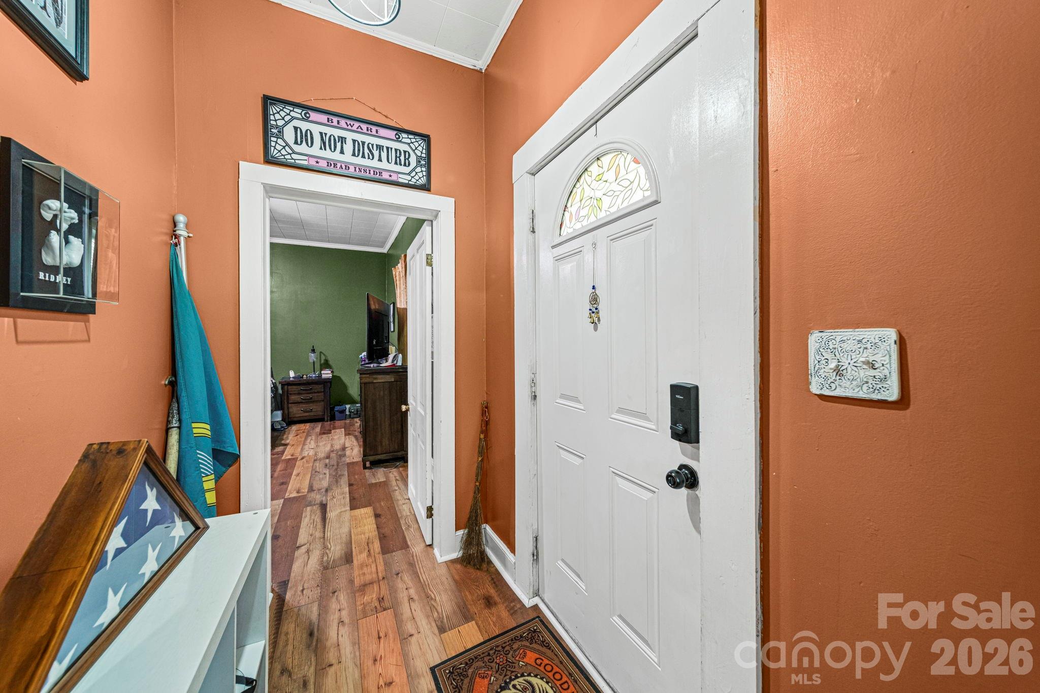 1930 S Post Road Property Photo 5