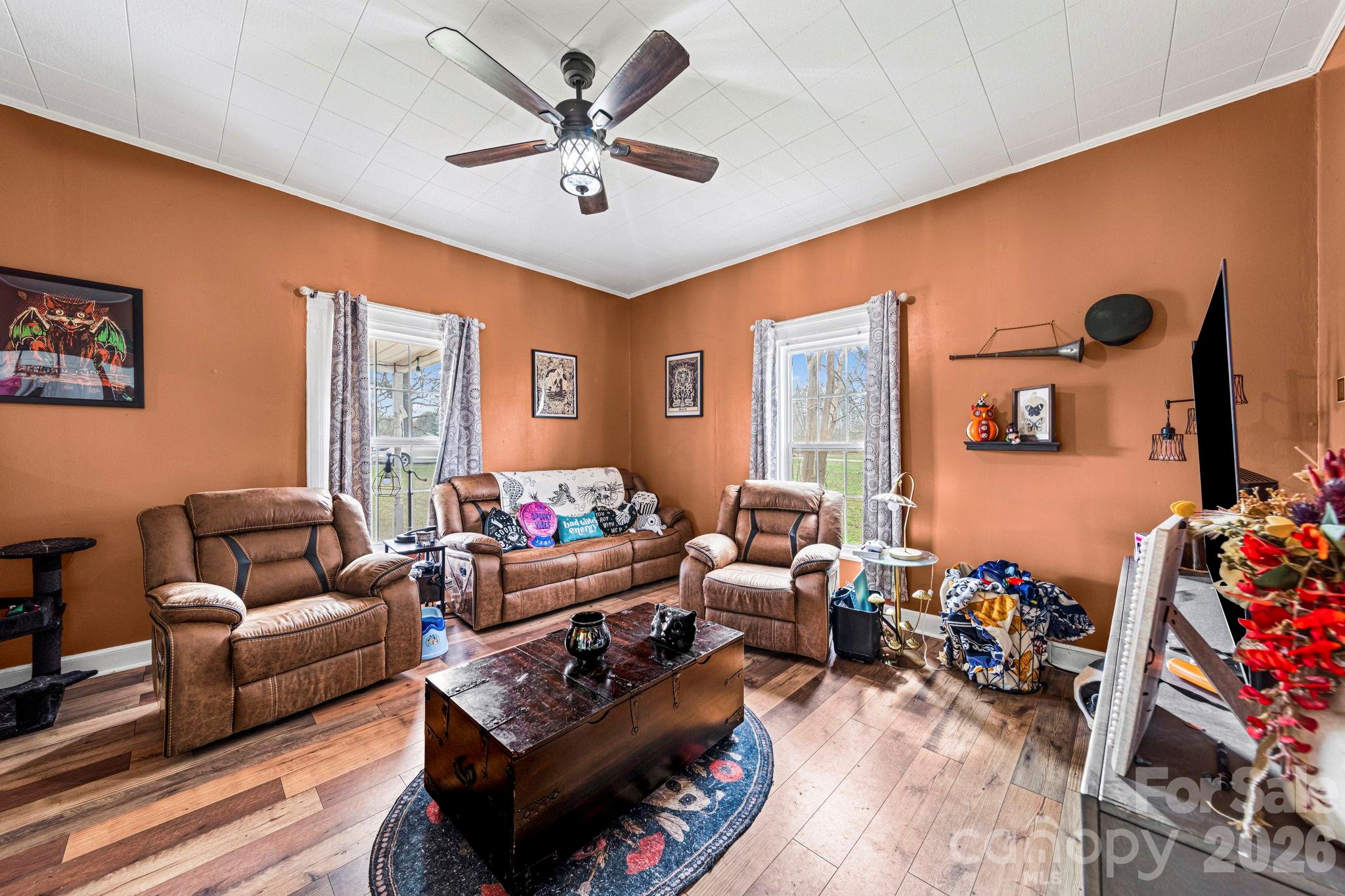 1930 S Post Road Property Photo 9