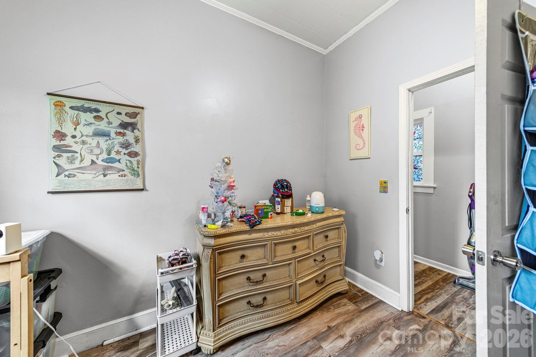 1930 S Post Road Property Photo 21
