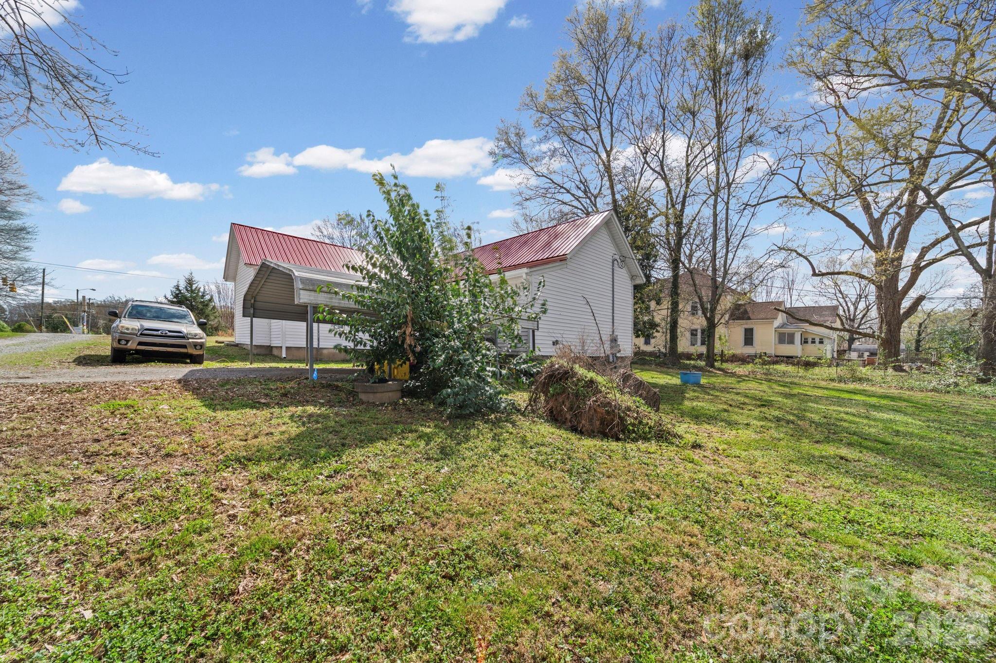 1930 S Post Road Property Photo 30
