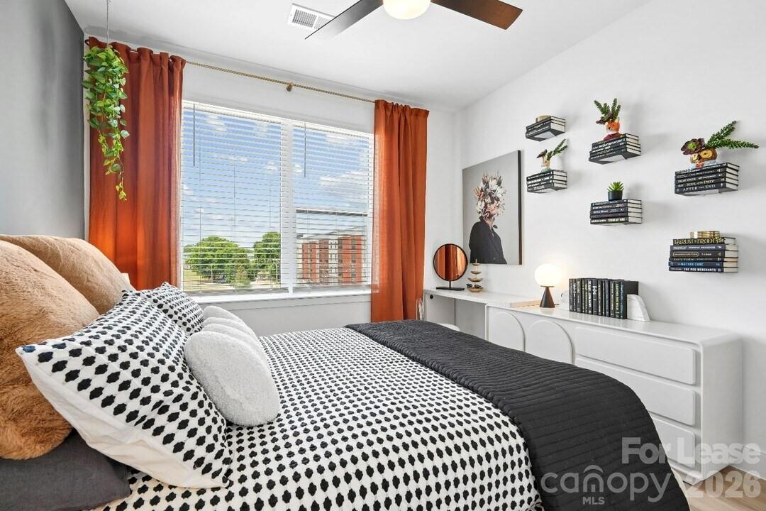2222 N Tryon Street B1 Property Photo 18
