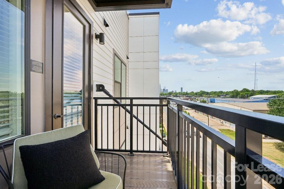 2222 N Tryon Street B1 Property Photo 21