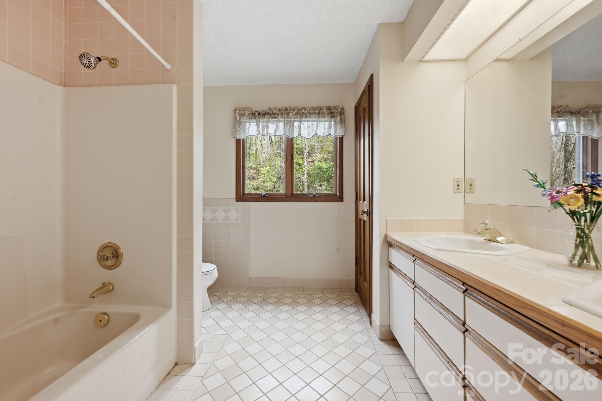 652 Shepherds Creek Road Property Photo 17