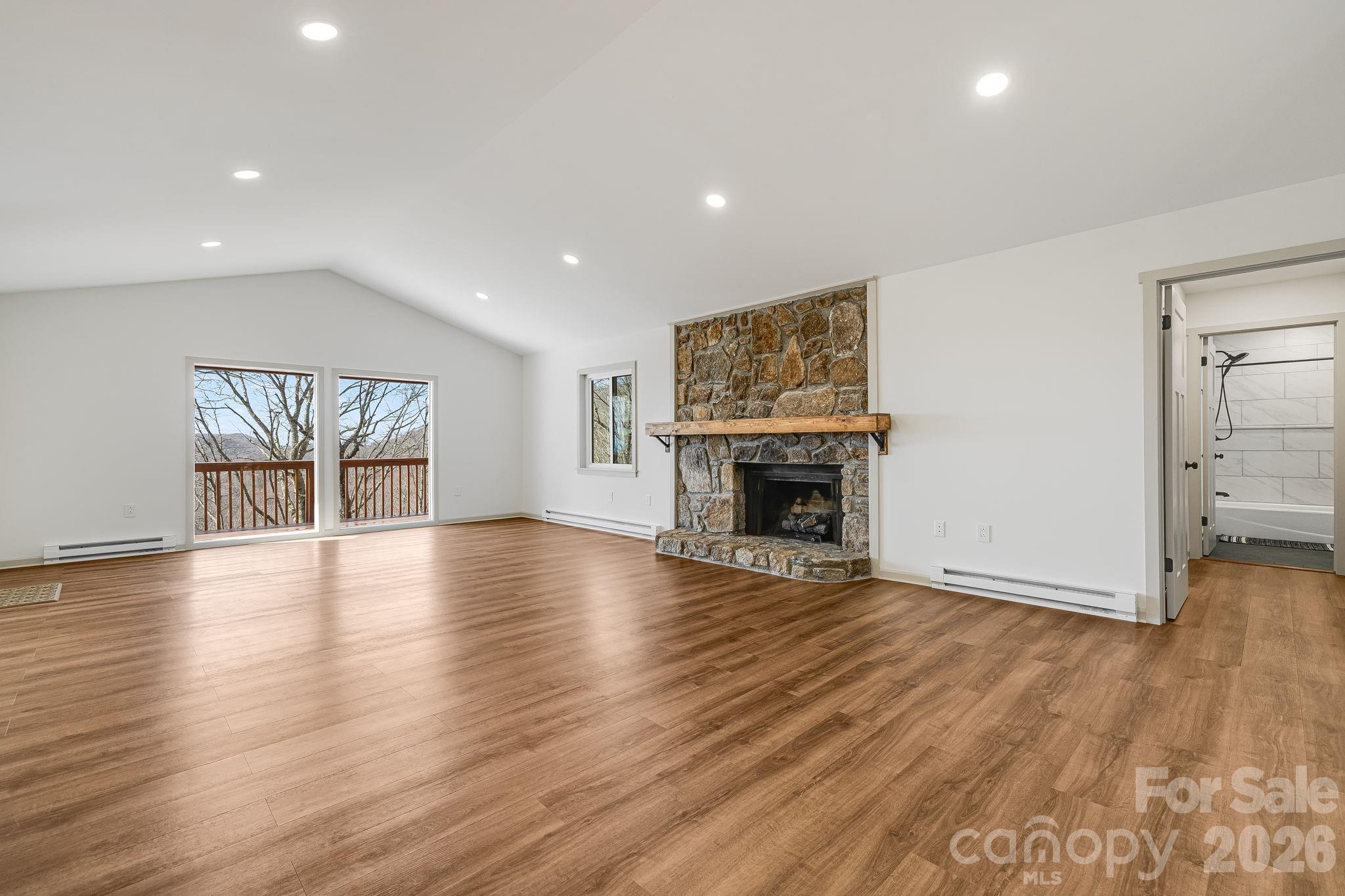 1065 Oak Ridge Lane 713 Property Photo 10