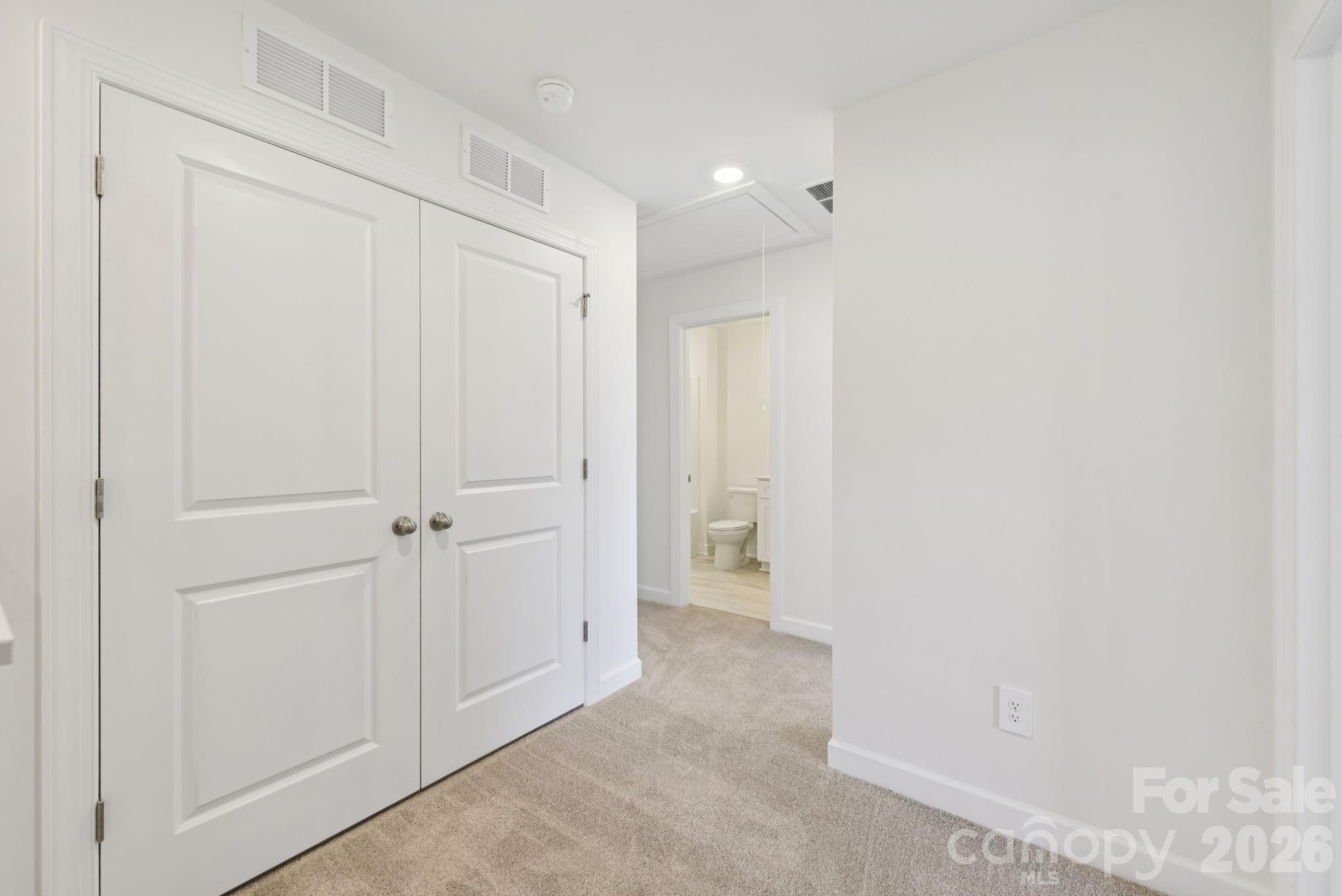 218 Tiger Lily Drive Property Photo 4