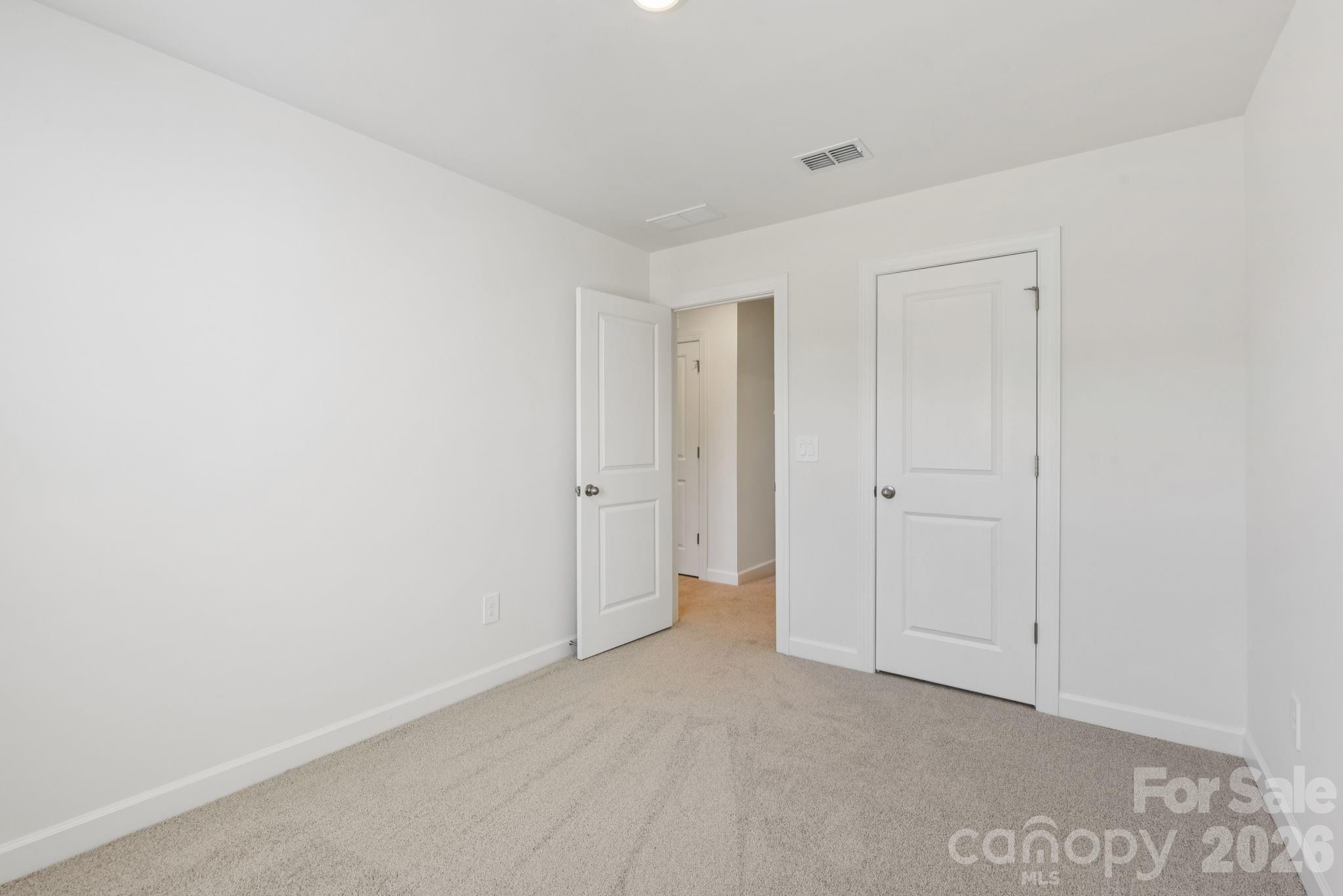 218 Tiger Lily Drive Property Photo 10