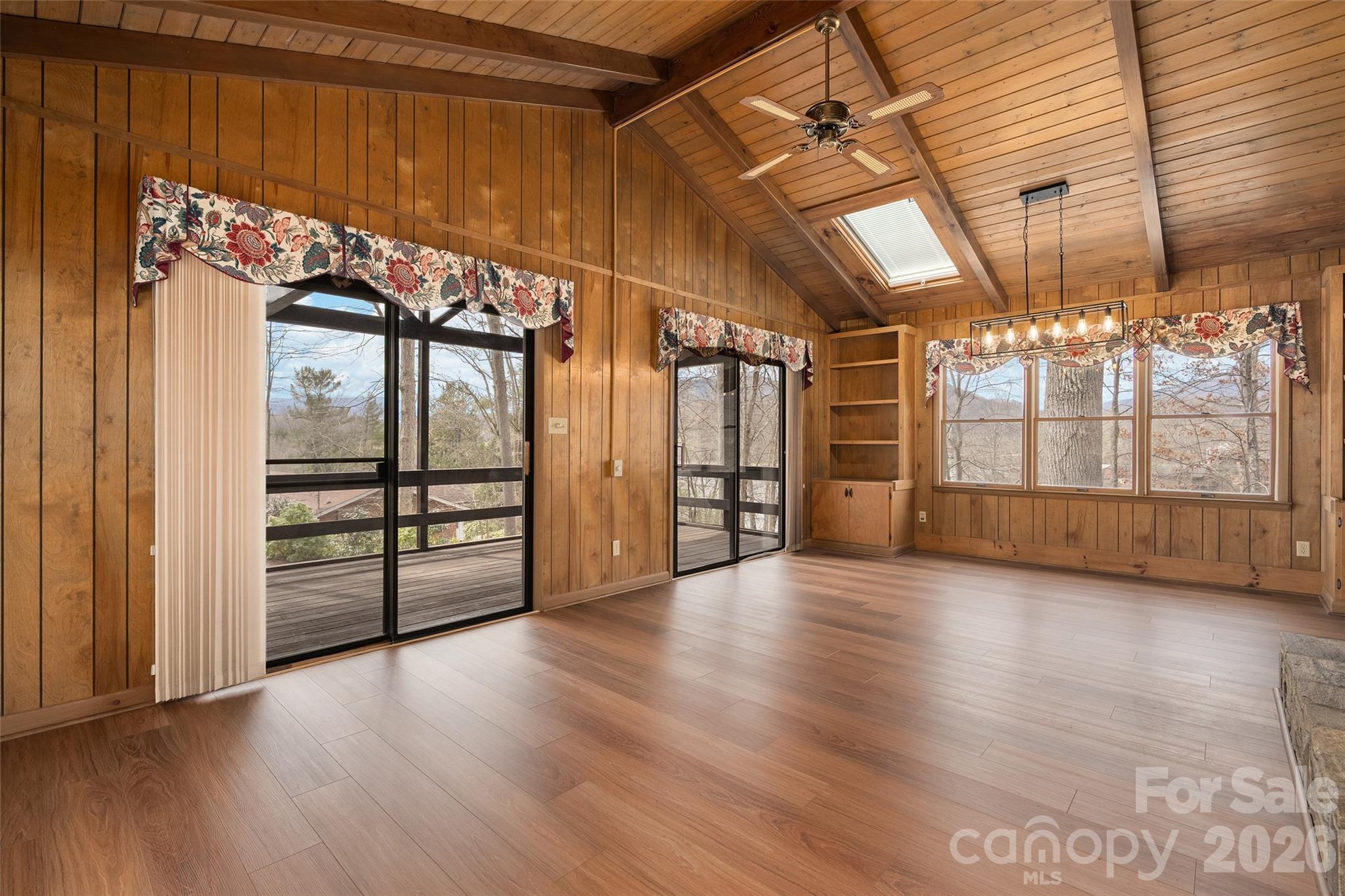 436 Crum Drive Property Photo 8
