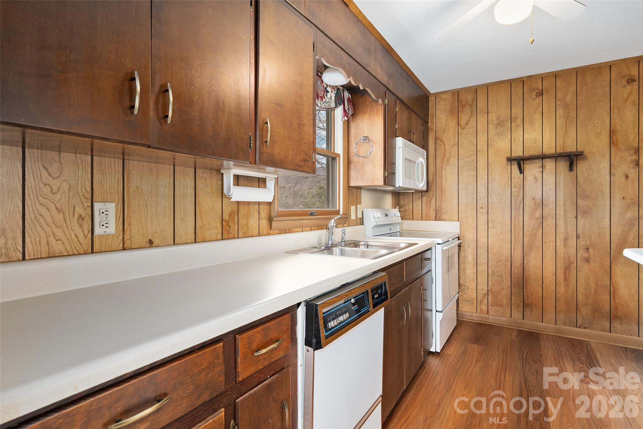 436 Crum Drive Property Photo 11