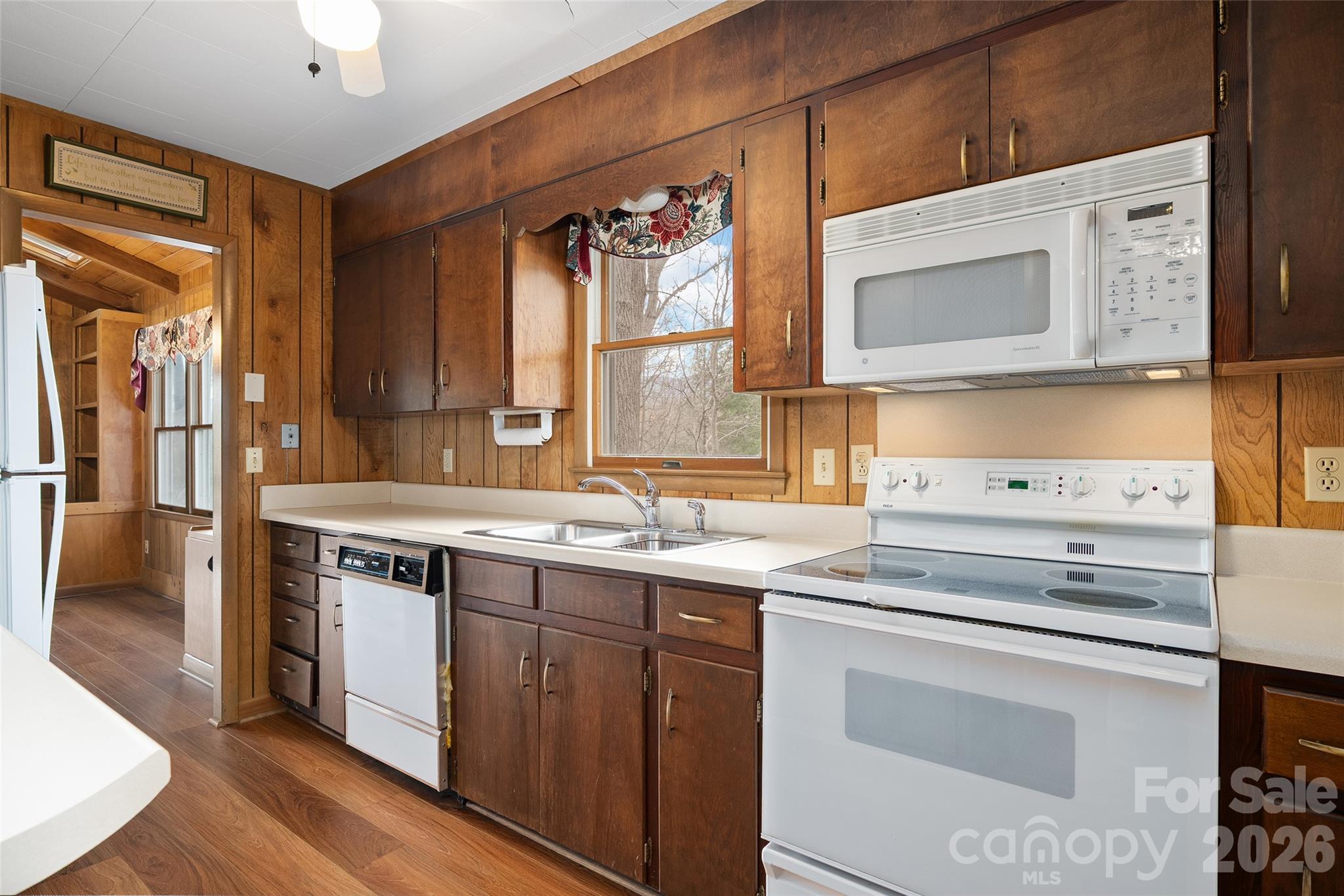436 Crum Drive Property Photo 12