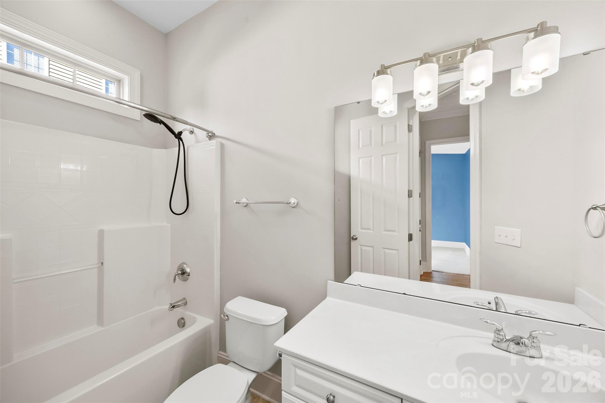 8105 Prescot Glen Parkway Property Photo 12