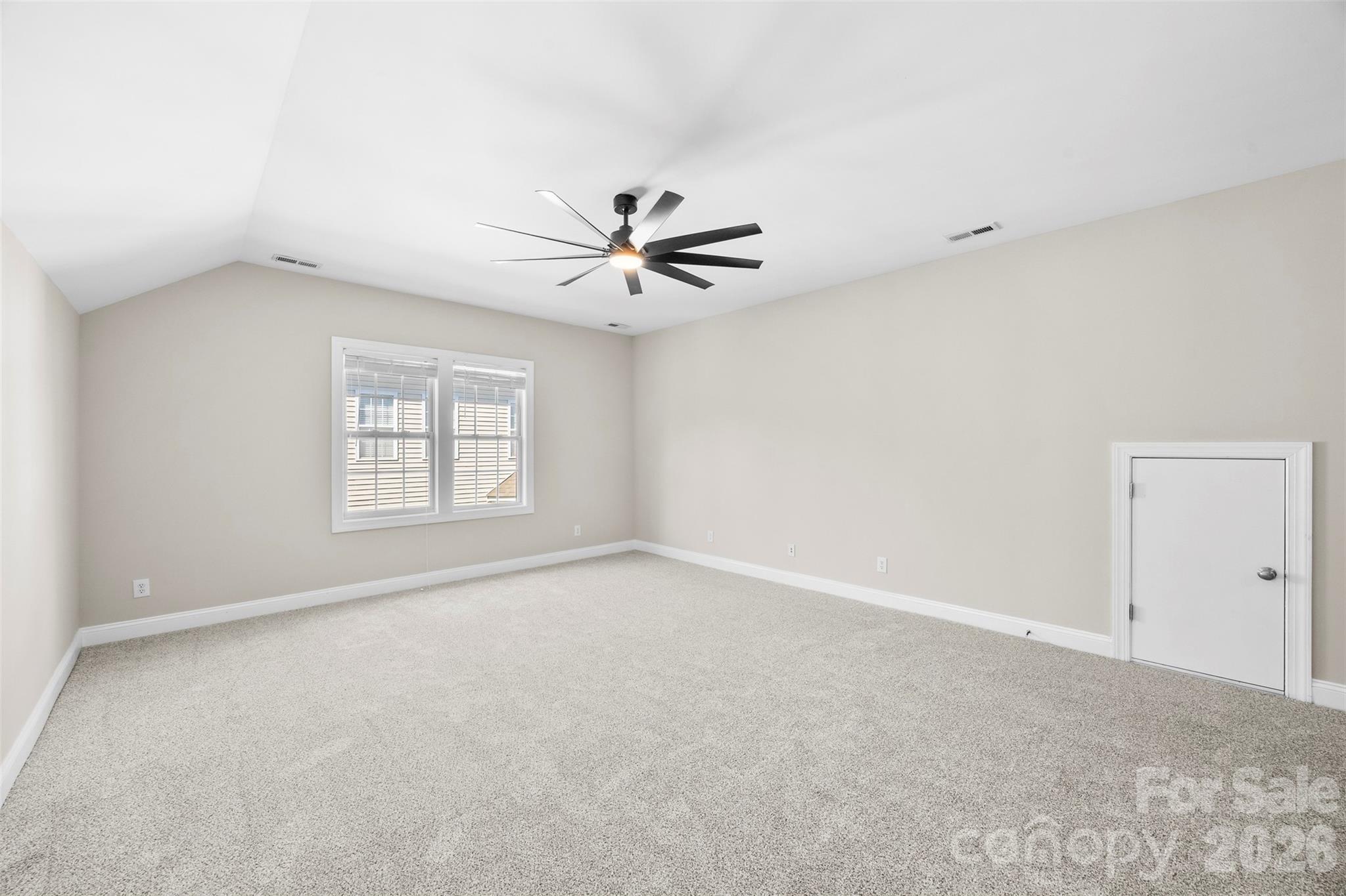 8105 Prescot Glen Parkway Property Photo 13