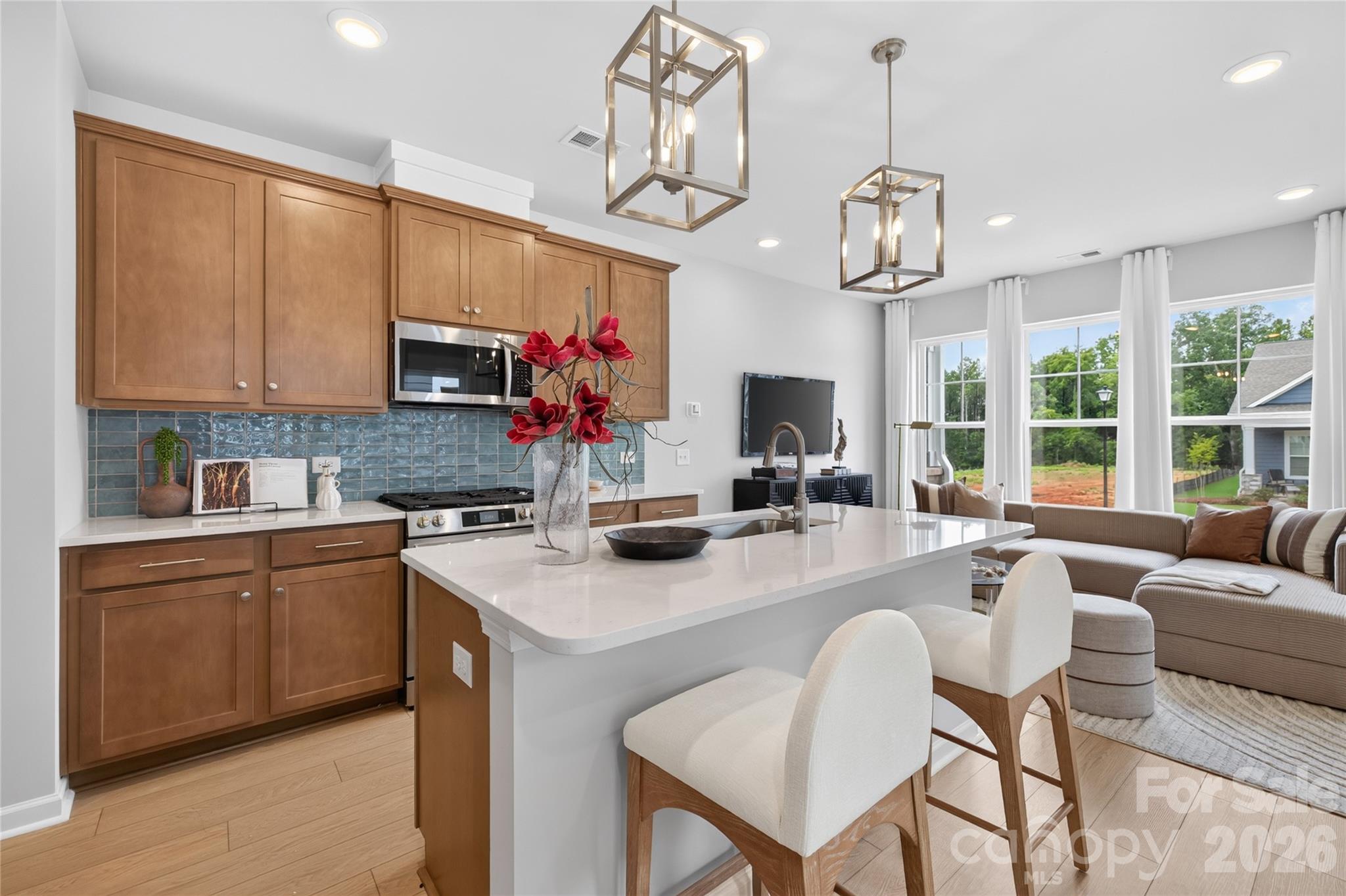 575 Cape Cod Way Property Photo 7