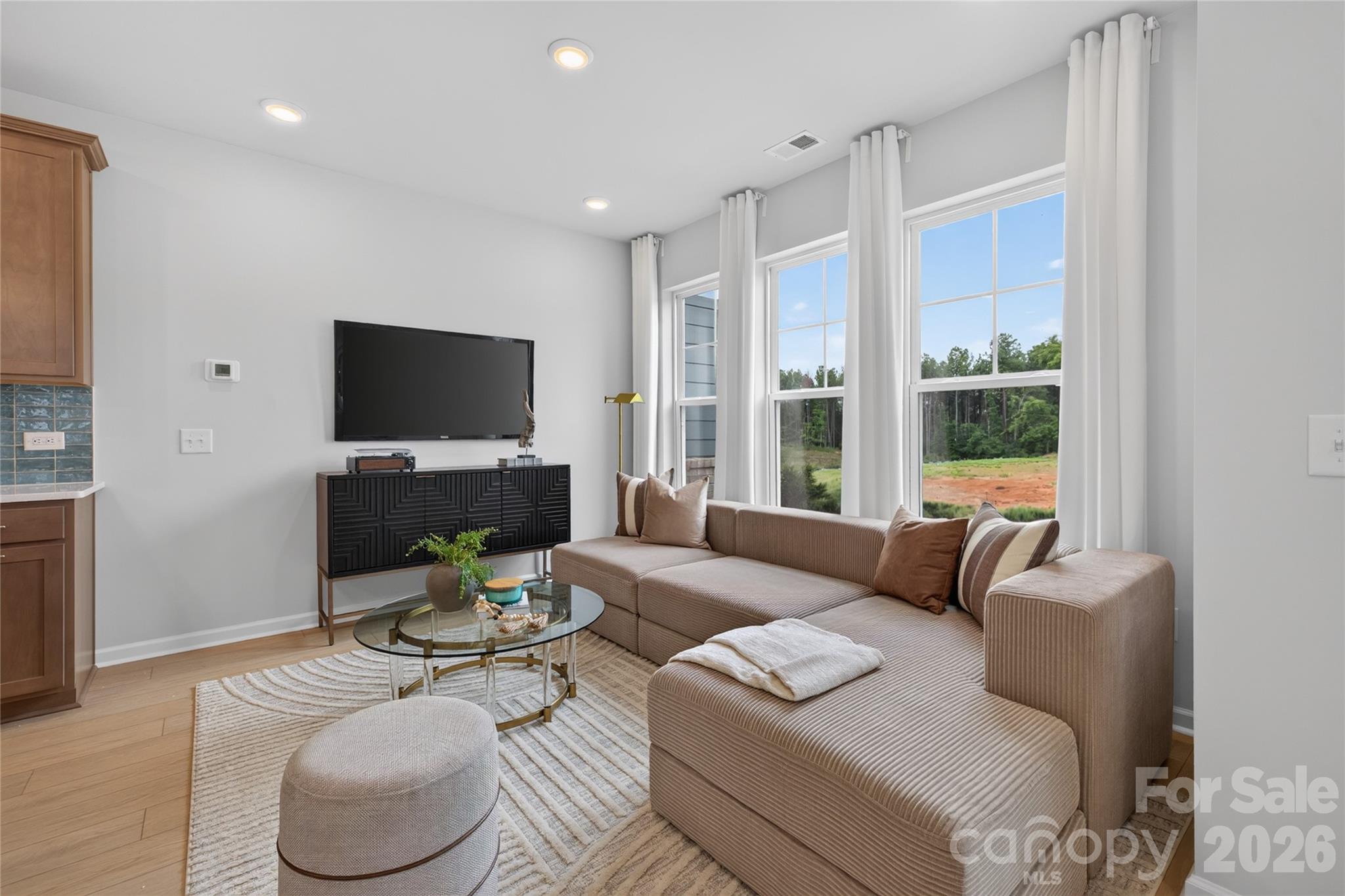 575 Cape Cod Way Property Photo 10