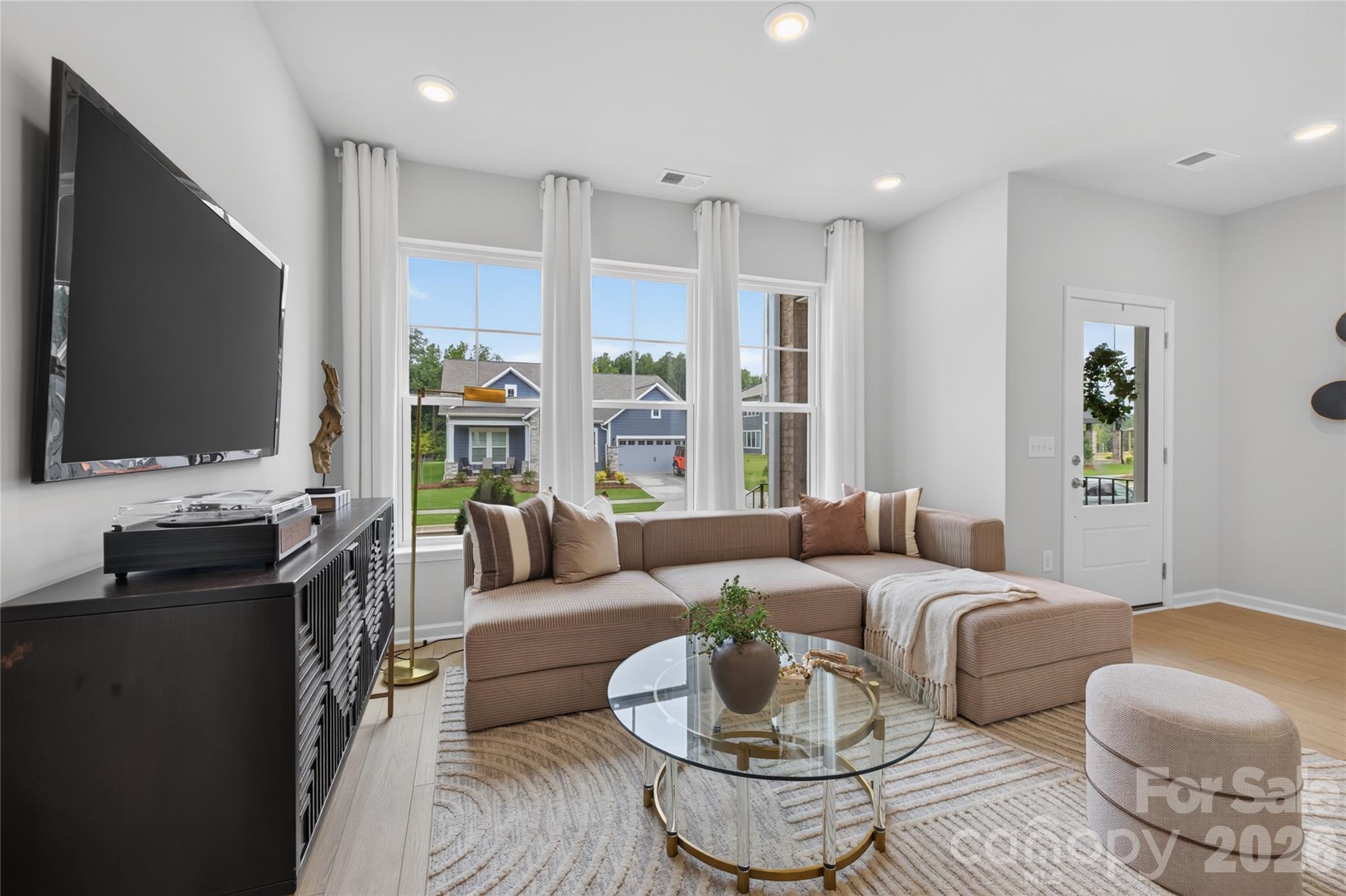 575 Cape Cod Way Property Photo 11
