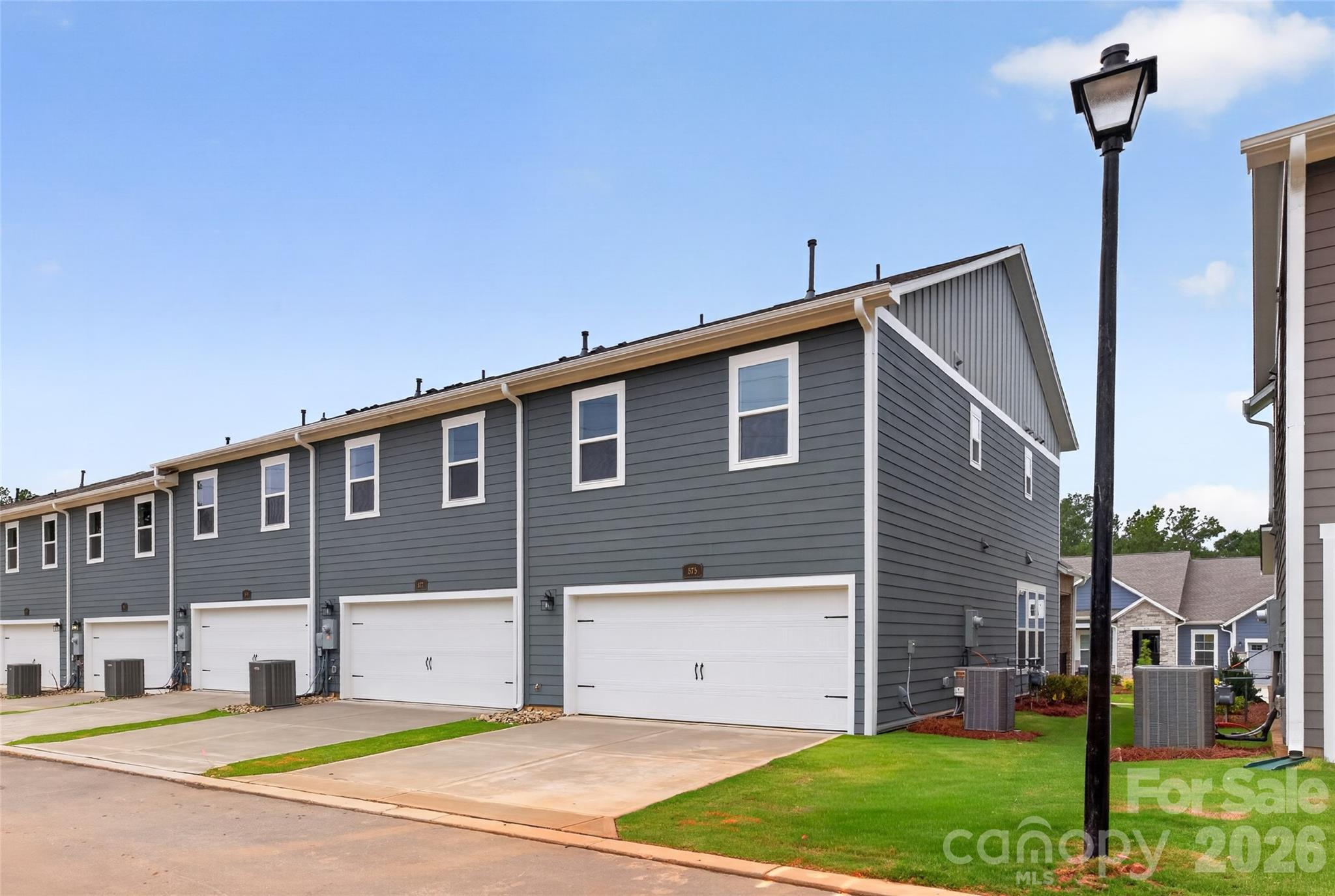 575 Cape Cod Way Property Photo 28