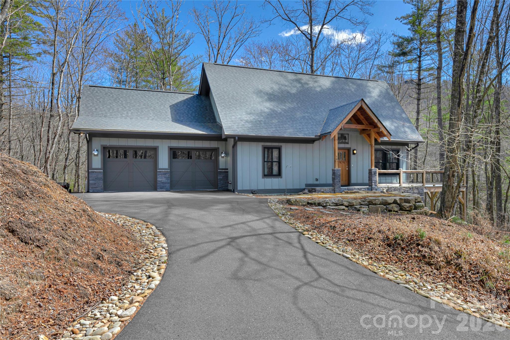 70 Unvdatlvi Court Property Photo 2