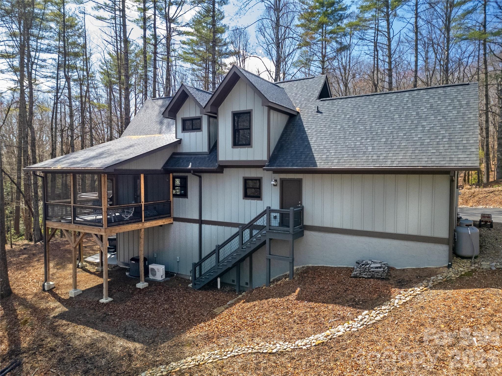 70 Unvdatlvi Court Property Photo 21