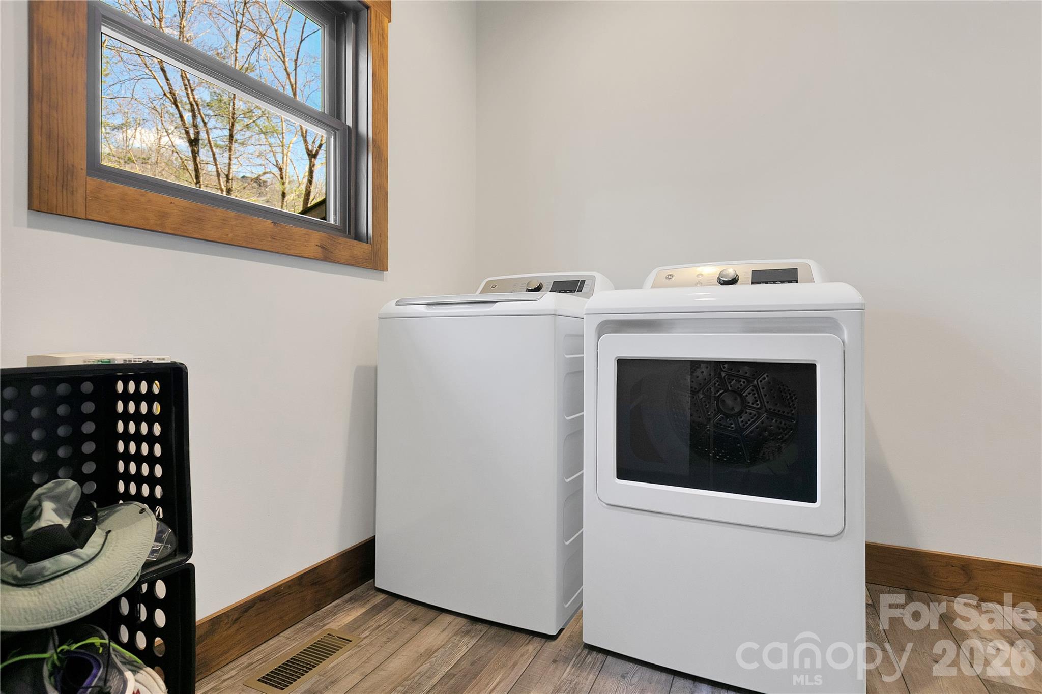 70 Unvdatlvi Court Property Photo 24