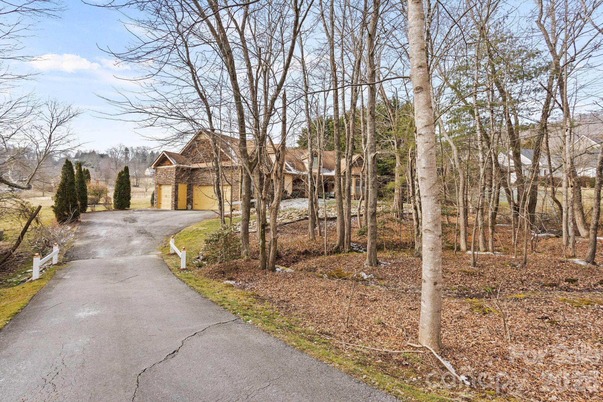 628 Vista Falls Road Property Photo 6