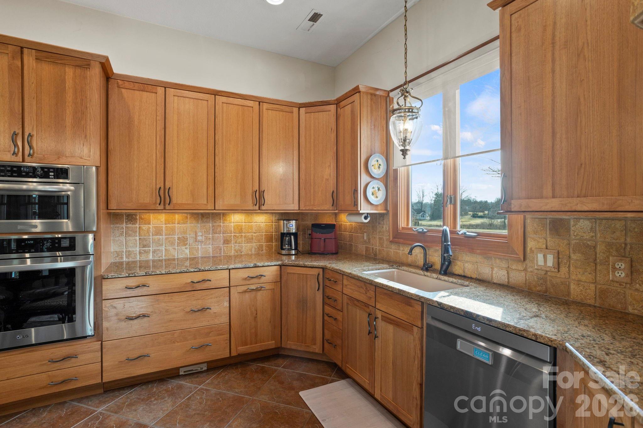 628 Vista Falls Road Property Photo 16
