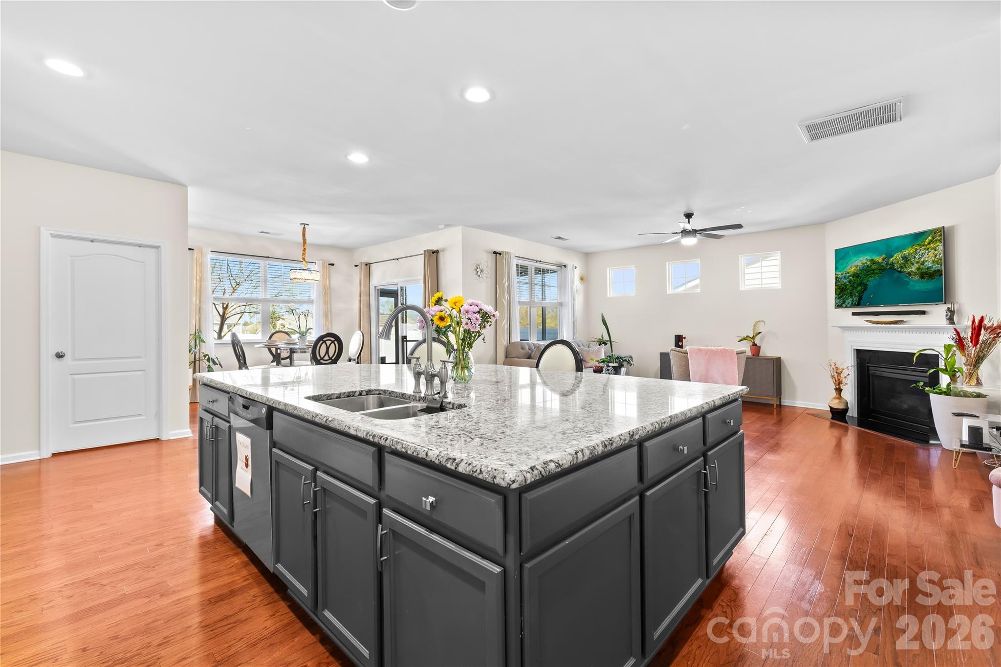 12519 Surreykirt Lane Property Photo 7