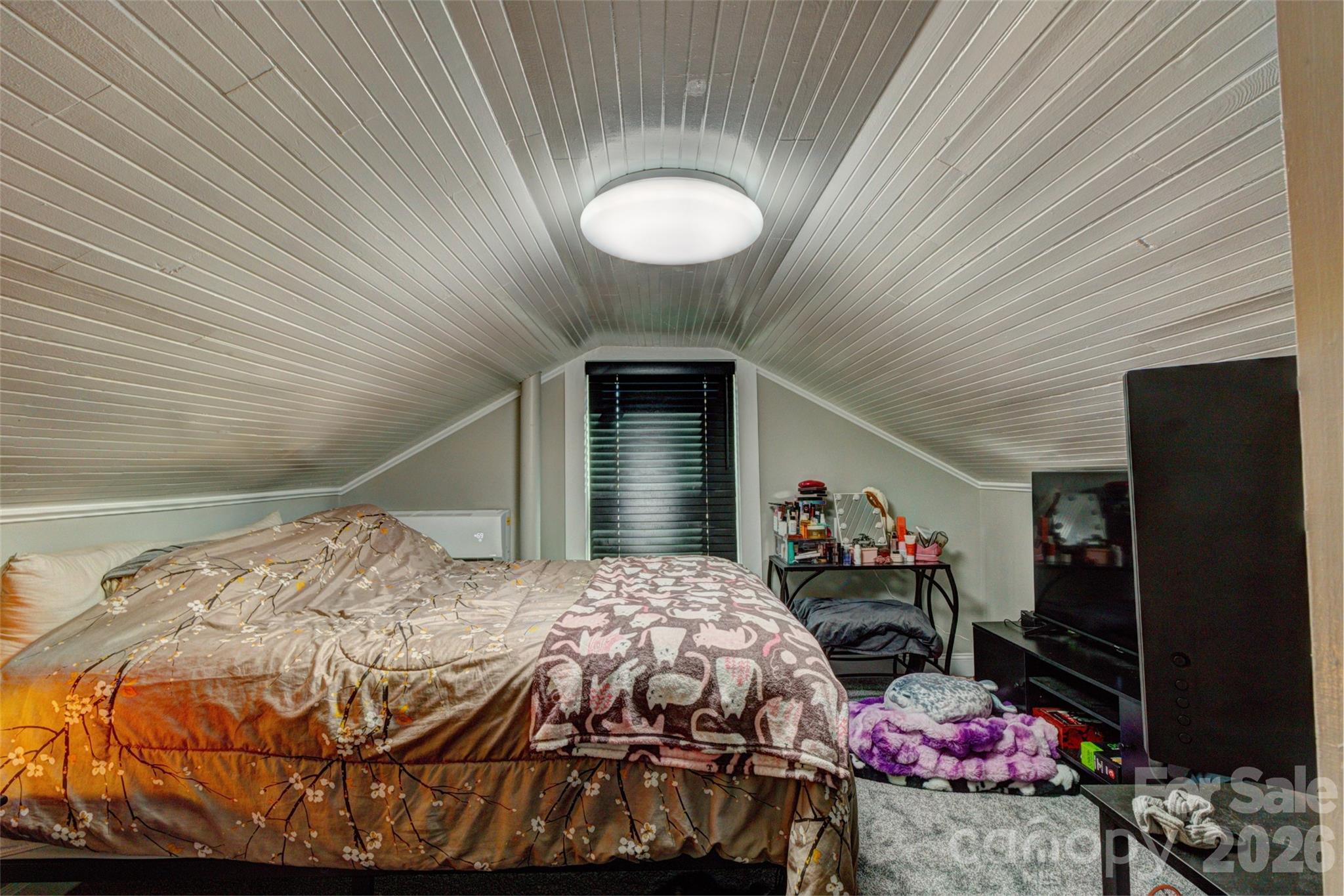 328 S Pink Street Property Photo 15