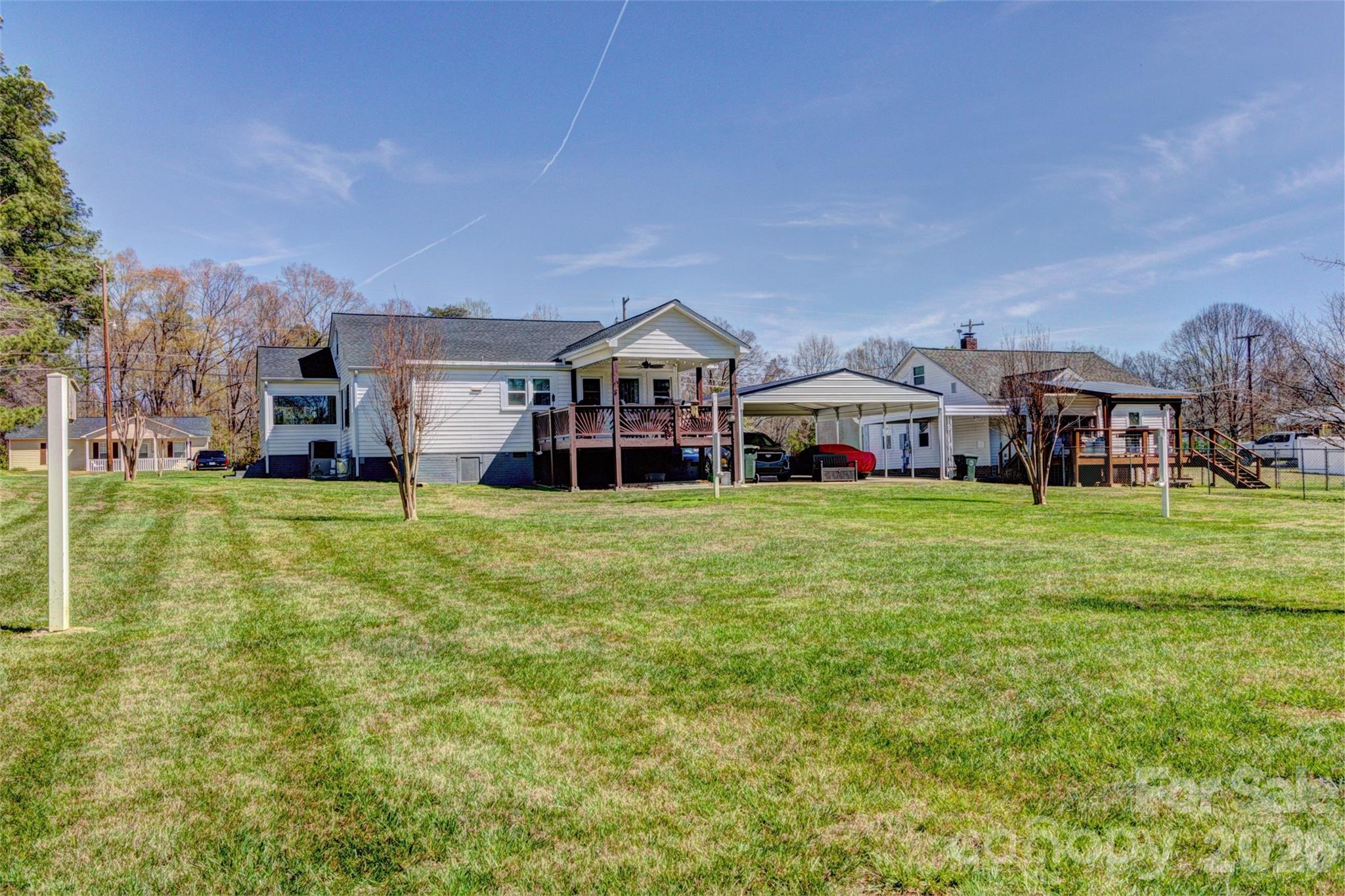 328 S Pink Street Property Photo 18