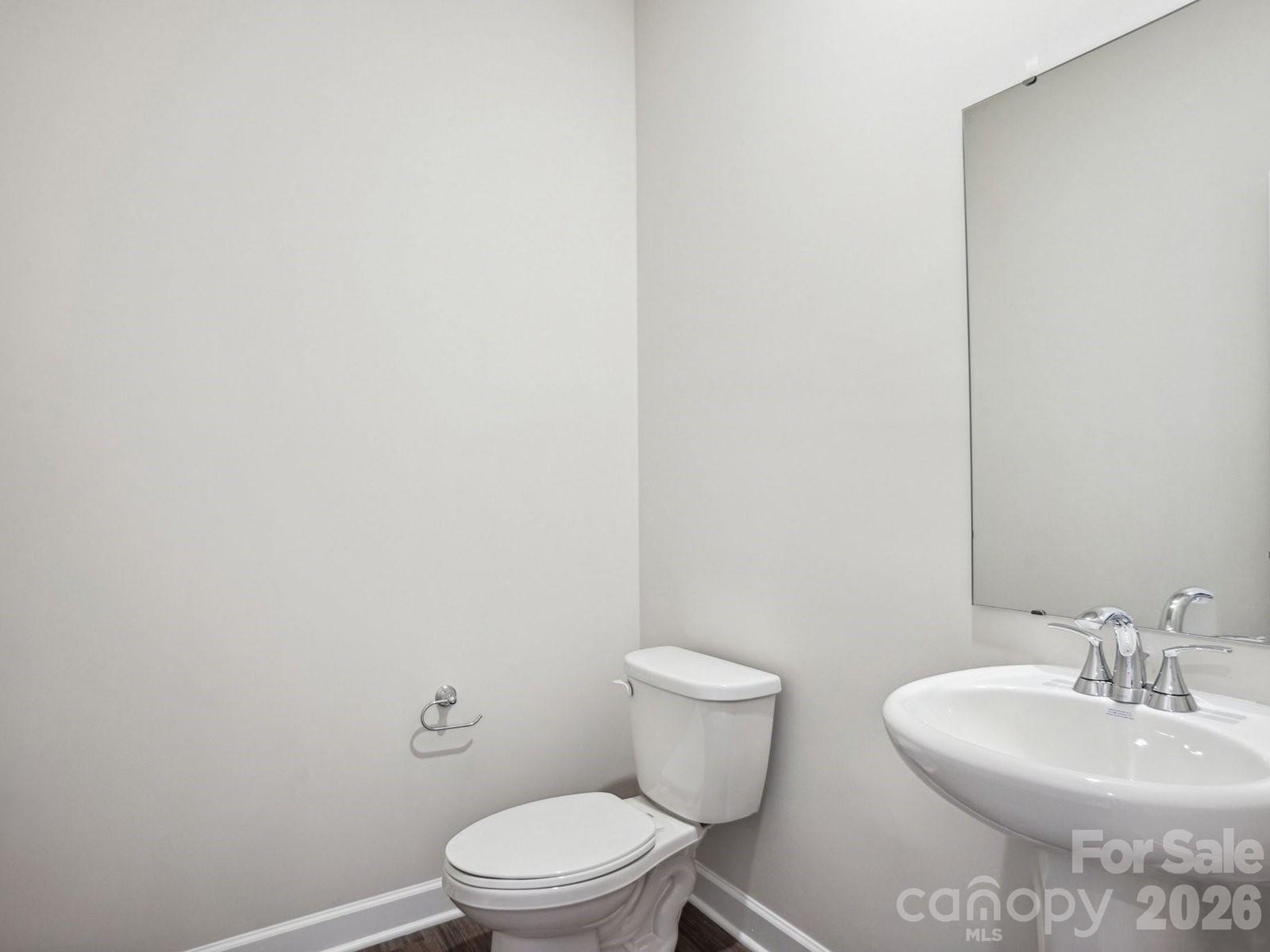 2067 Sunflower Circle Property Photo 8