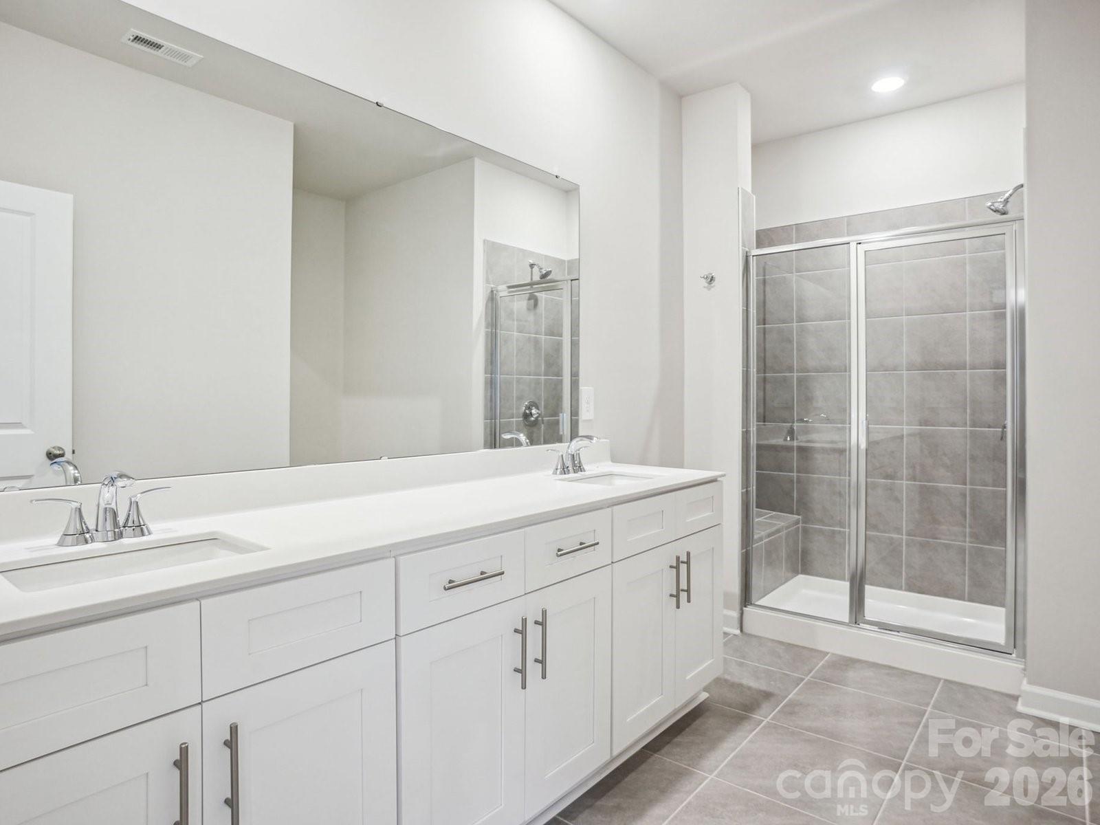 2067 Sunflower Circle Property Photo 12