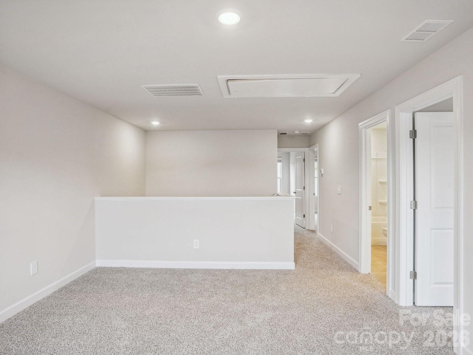 2067 Sunflower Circle Property Photo 14