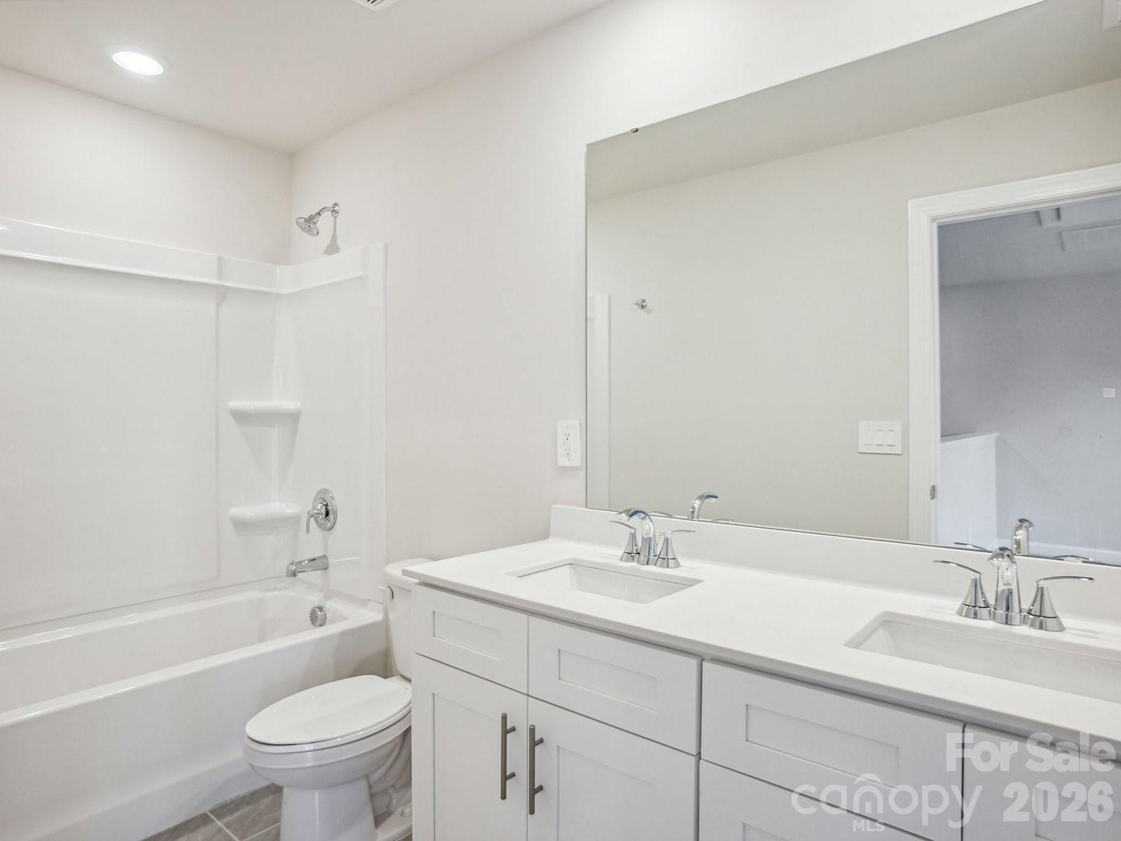 2067 Sunflower Circle Property Photo 16